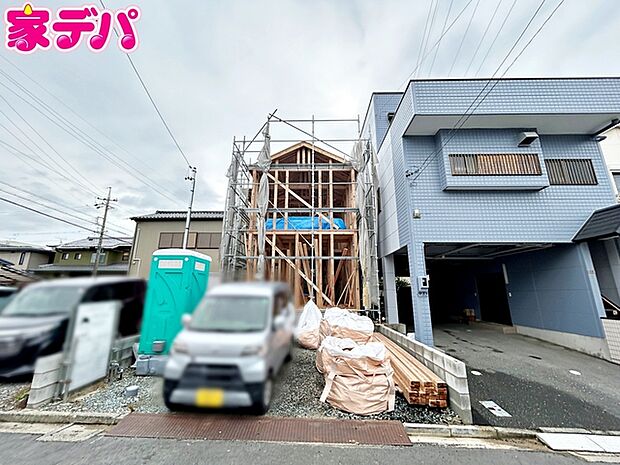 【1号棟】上棟しました! ・長期優良住宅 ・オール電化 ・3LDK ・LDK22帖 ・シューズクローク ・全居室WICもしくはCL付 ・食器洗浄乾燥機 ・並列駐車2台