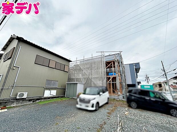 住宅ローンにご不安のあるお客様も、まずはお気軽にご相談下さい。お客様に最適な資金計画と金融機関をご案内いたします。