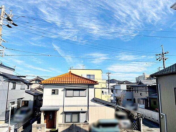 閑静な街並みの眺めは、心も体も落ち着きますね。  