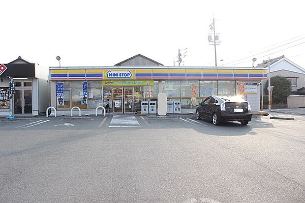 ミニストップ豊橋曙町店（180m）