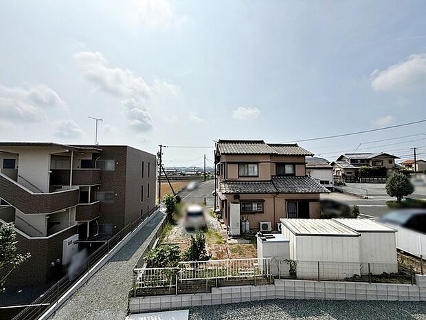 閑静な街並みの眺めは、心も体も落ち着きますね。  