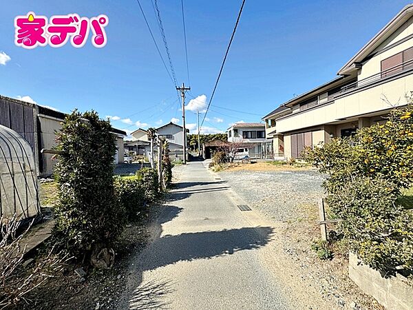 前面道路：南西側約2.8ｍ幅（セットバックあり）