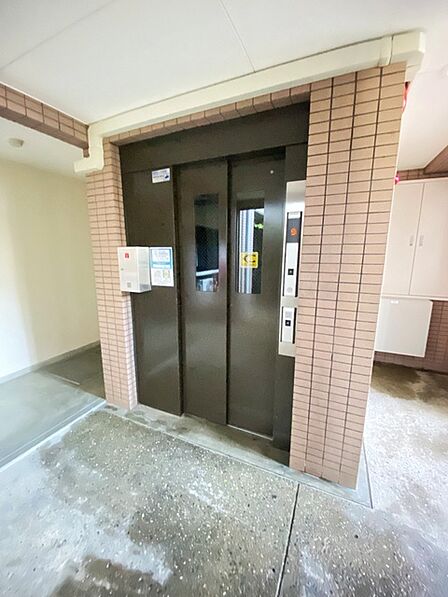 エレベーター