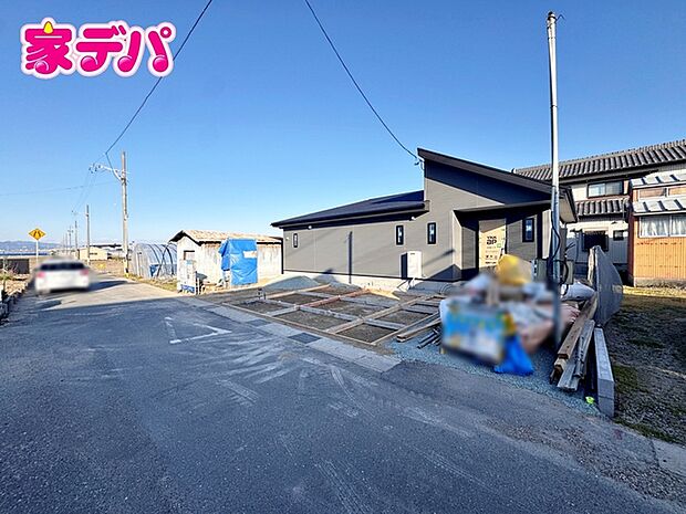 住宅ローンにご不安のあるお客様も、まずはお気軽にご相談下さい。お客様に最適な資金計画と金融機関をご案内いたします。