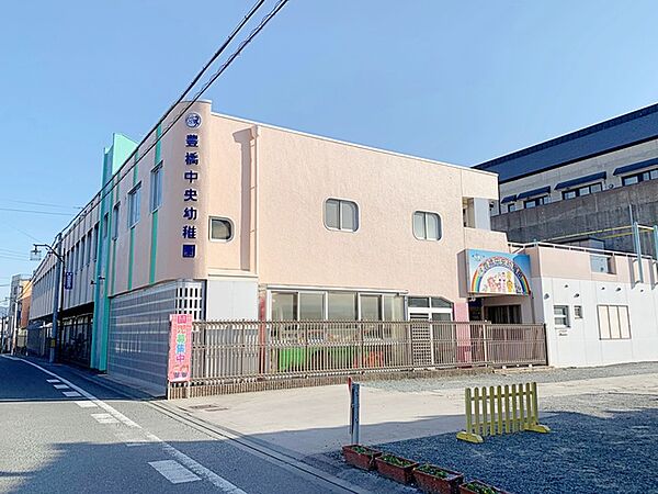 豊橋中央幼稚園（440m）