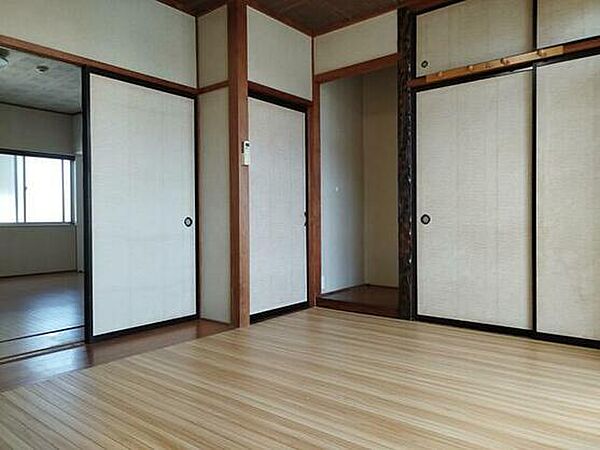 【和室】床の間や押入れを備えた本格和室