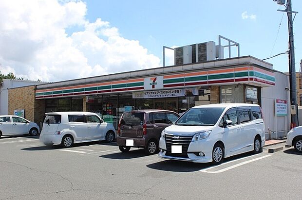 セブンイレブン豊橋高師町店(560m)