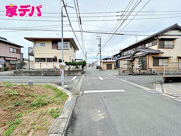 前面道路：北東側約5.36ｍ幅