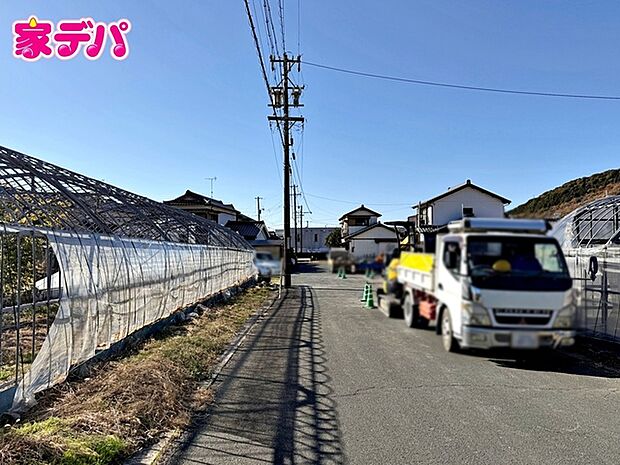 前面道路：南側約6ｍ幅