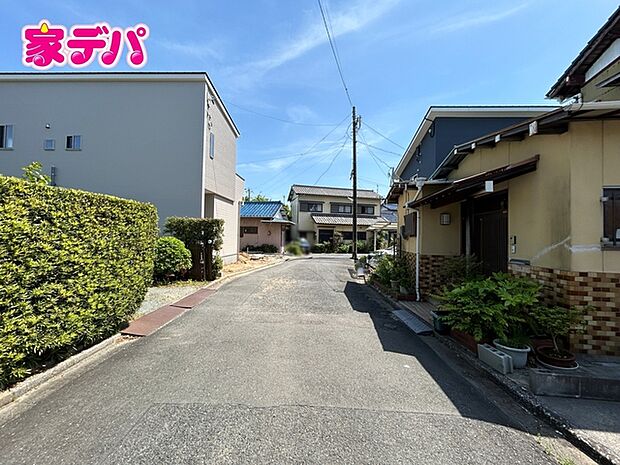 前面道路:西側約5.1m幅