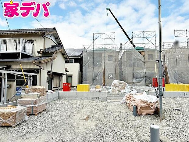 基礎工事中です。ご見学希望のお客様につきましては同型同仕様の物件にご案内いたします