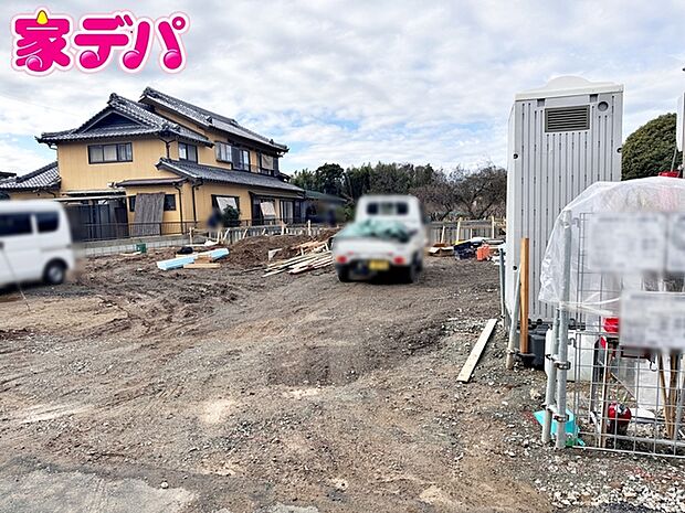 住宅ローンにご不安のあるお客様も、まずはお気軽にご相談下さい。お客様に最適な資金計画と金融機関をご案内いたします。