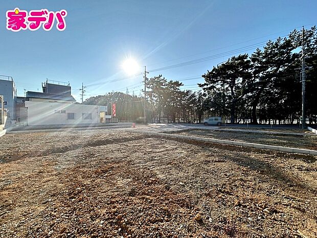 住宅ローンにご不安のあるお客様も、まずはお気軽にご相談下さい。お客様に最適な資金計画と金融機関をご案内いたします。