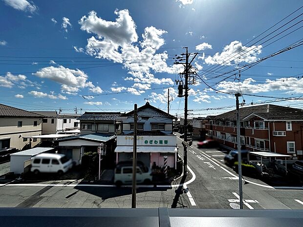 閑静な街並みの眺めは、心も体も落ち着きますね。  