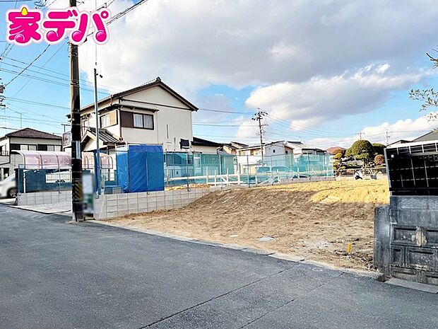 【1号棟】建設予定地です! ・長期優良住宅 ・オール電化 ・3LDK ・LDK20.2帖 ・リビング収納 ・シューズクローク ・全居室WICもしくはCL付 ・食器洗浄乾燥機 ・並列駐車2台