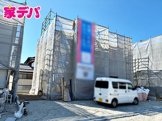 【3号棟】上棟しました! ・3LDK ・LDK20帖 ・2部屋からアクセスできるバルコニー ・全居室収納完備 ・防犯カメラ ・並列駐車場3台可