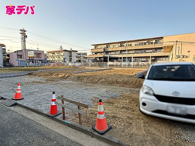 住宅ローンにご不安のあるお客様も、まずはお気軽にご相談下さい。お客様に最適な資金計画と金融機関をご案内いたします。