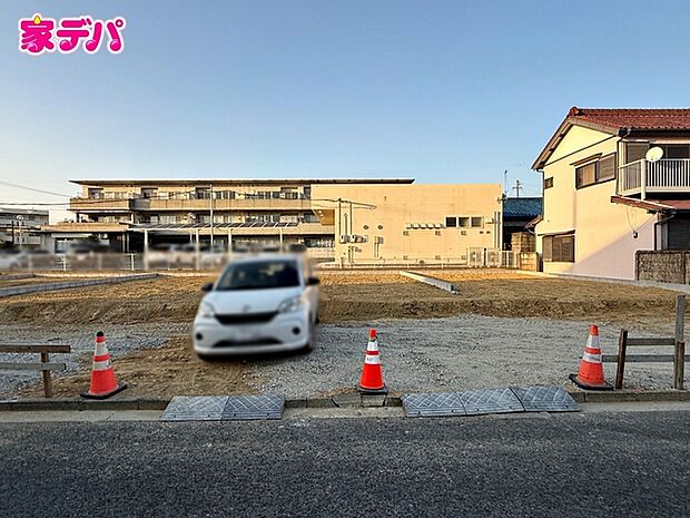 住宅ローンにご不安のあるお客様も、まずはお気軽にご相談下さい。お客様に最適な資金計画と金融機関をご案内いたします。