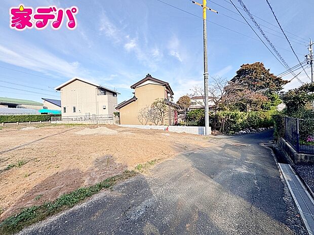 【3号棟】建築予定地です！ ・長期優良住宅 ・5LDK ・全室南向き ・LDK15.75帖、隣接洋室4.5帖 ・全居室収納完備 ・パントリー ・南庭 ・並列駐駐車場3台可