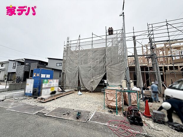 住宅ローンにご不安のあるお客様も、まずはお気軽にご相談下さい。お客様に最適な資金計画と金融機関をご案内いたします。