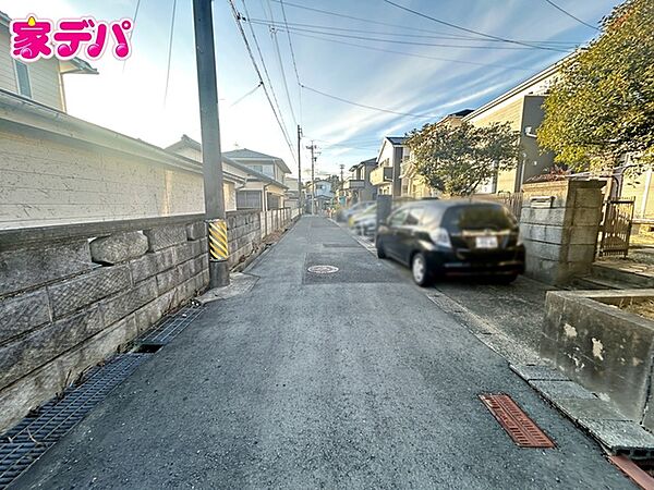 位置指定道路：西側約4ｍ幅