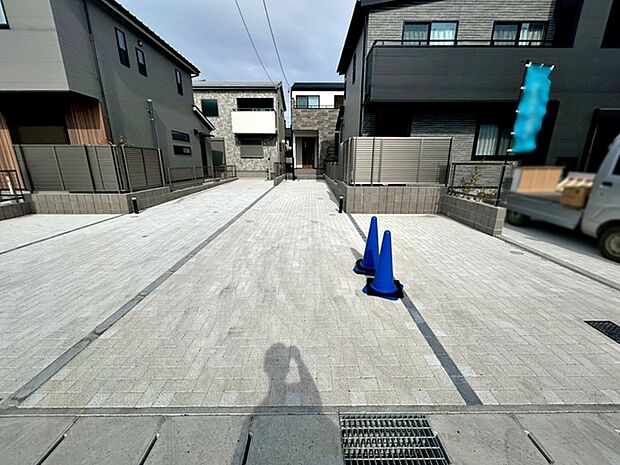 広々3台駐車可能物件!!お友達が遊びに来た時も安心!