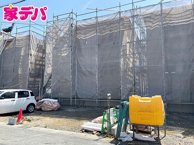 【3号棟】上棟しました! ・長期優良住宅 ・4LDK ・LDK16帖、隣接洋室4.5帖 ・全居室収納完備 ・フリースペース ・パントリー ・並列駐車場3台可