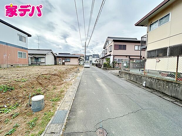 前面道路:北西側約4.85m幅