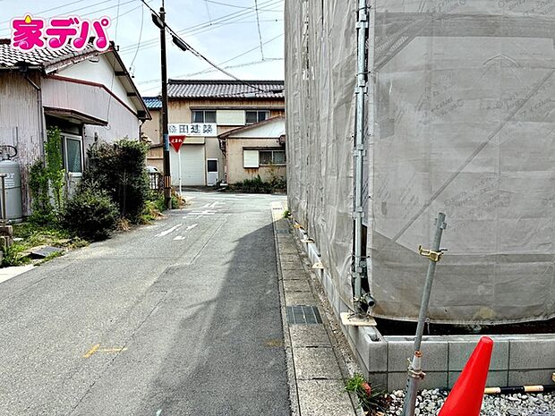 前面道路：東側約4.1ｍ幅