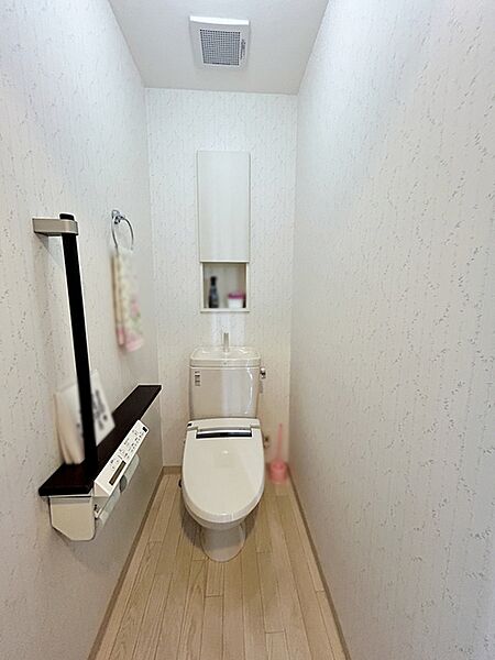 トイレを拡大表示