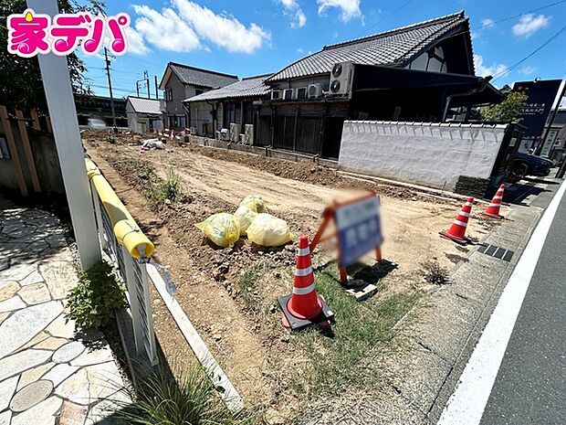 住宅ローンにご不安のあるお客様も、まずはお気軽にご相談下さい。お客様に最適な資金計画と金融機関をご案内いたします。