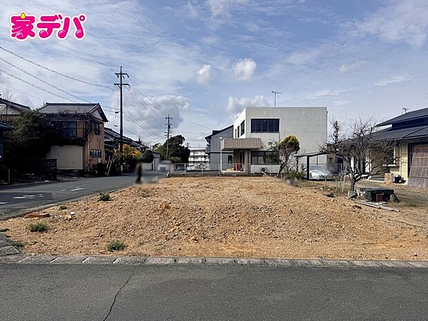 住宅ローンにご不安のあるお客様も、まずはお気軽にご相談下さい。お客様に最適な資金計画と金融機関をご案内いたします。