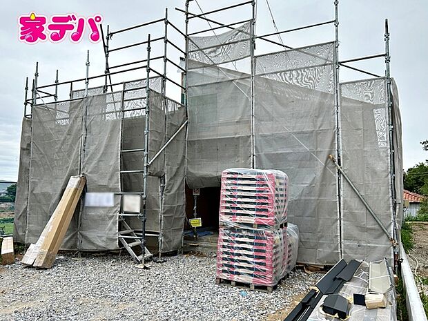 住宅ローンにご不安のあるお客様も、まずはお気軽にご相談下さい。お客様に最適な資金計画と金融機関をご案内いたします。