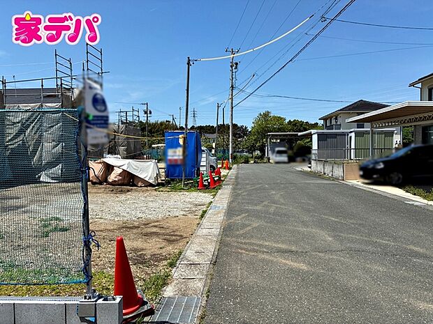 前面道路:北東側約6m幅