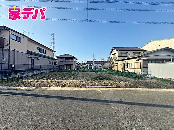 建築条件はありませんのでお好きなハウスメーカーで建てられます。