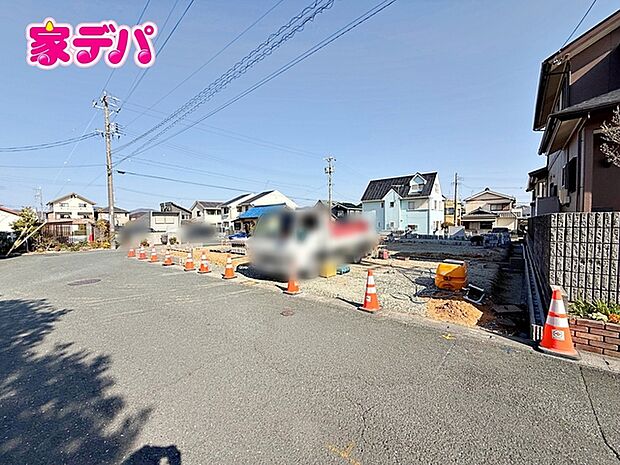 知識豊富なスタッフが各種オプションや住宅ローンのご相談にご対応致します。