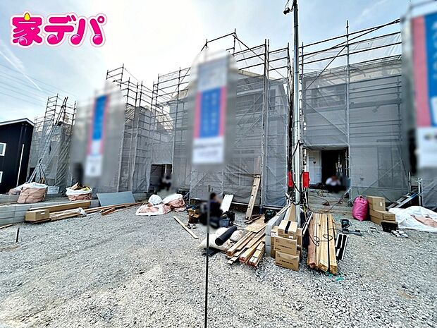 【新築分譲全4棟】ご成約キャンペーン実施中。詳細はスタッフまでお問合せ下さい。(左から3番目)