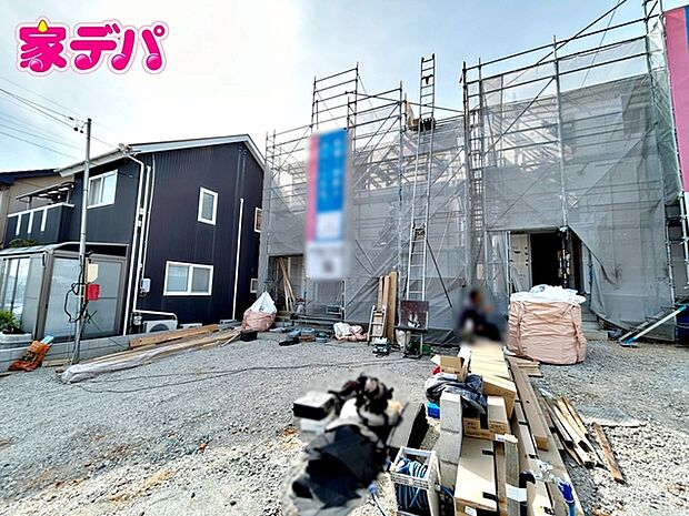 上棟しました。(左側の建物になります。)ご見学希望のお客様につきましては同型同仕様の物件にご案内いたします