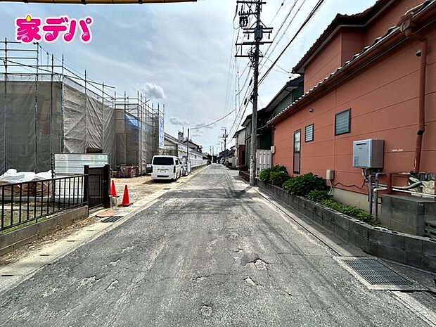 前面道路：南側約5.5ｍ幅