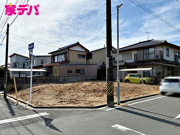 【1号棟】建設予定地です！ ・長期優良住宅 ・オール電化 ・角地 ・全室南向き ・3LDK ・LDK20帖 ・全居室WICもしくはCL付 ・シューズクローク ・食器洗浄乾燥機 ・並列駐車3台 