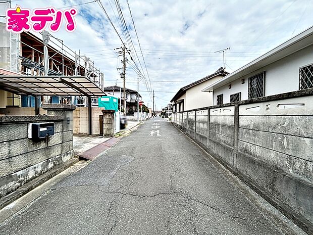 前面道路：南側約4.5ｍ幅