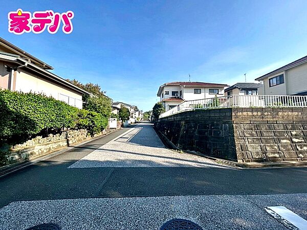 前面道路：東側約6ｍ幅