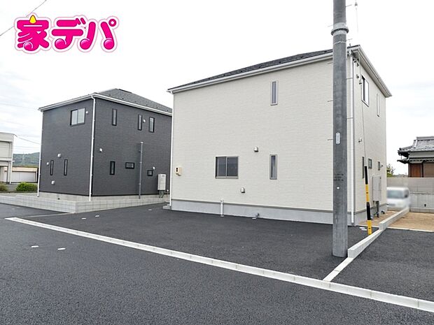 現地や周辺環境も一緒にご確認いただけます。現地ご案内いたします。お気軽にお問合せください。(右側)