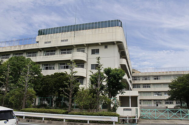 本郷中学校(1870m)