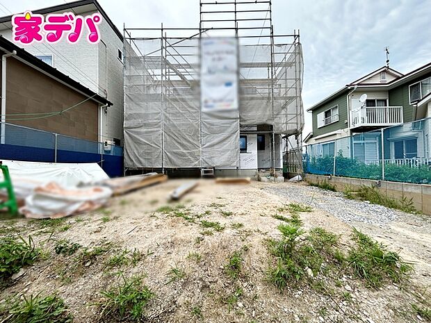 【1号棟】上棟しました！ ・長期優良住宅 ・整形地 ・5LDK ・LDK16.7帖、隣接洋室5帖 ・全居室収納完備 ・パントリー ・2部屋からアクセスできるバルコニー ・並列駐車場3台可