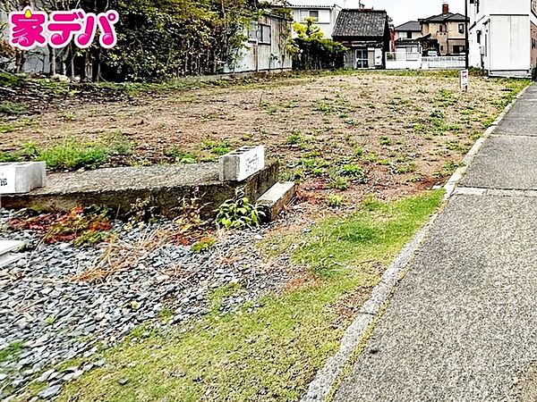 現地や周辺環境も一緒にご確認いただけます。現地ご案内いたします。お気軽にお問合せください。