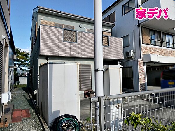地域に密着した不動産販売でお客様のニーズに、経験豊富なスタッフが柔軟に対応させていただきます。