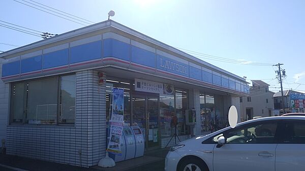 ローソン　豊橋二川店（290m）
