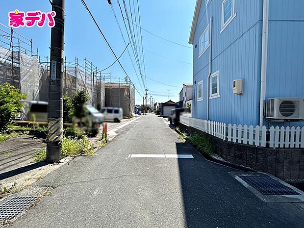 前面道路：南側約5.3ｍ幅
