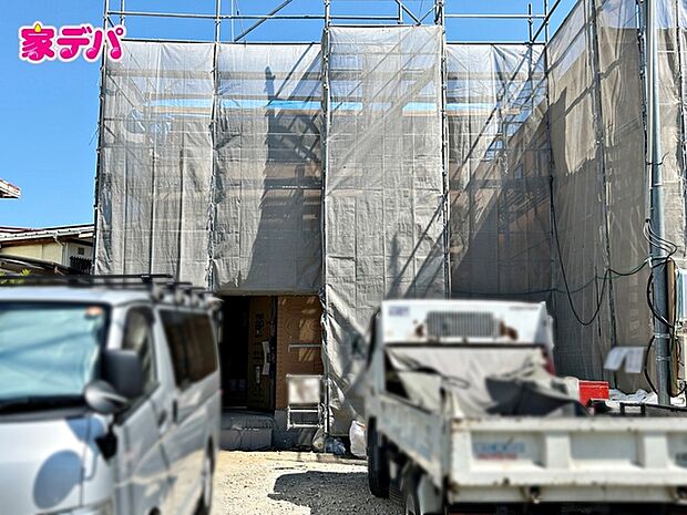 住宅ローンにご不安のあるお客様も、まずはお気軽にご相談下さい。お客様に最適な資金計画と金融機関をご案内いたします。